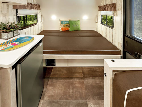 Rove-Lite 14FL camper